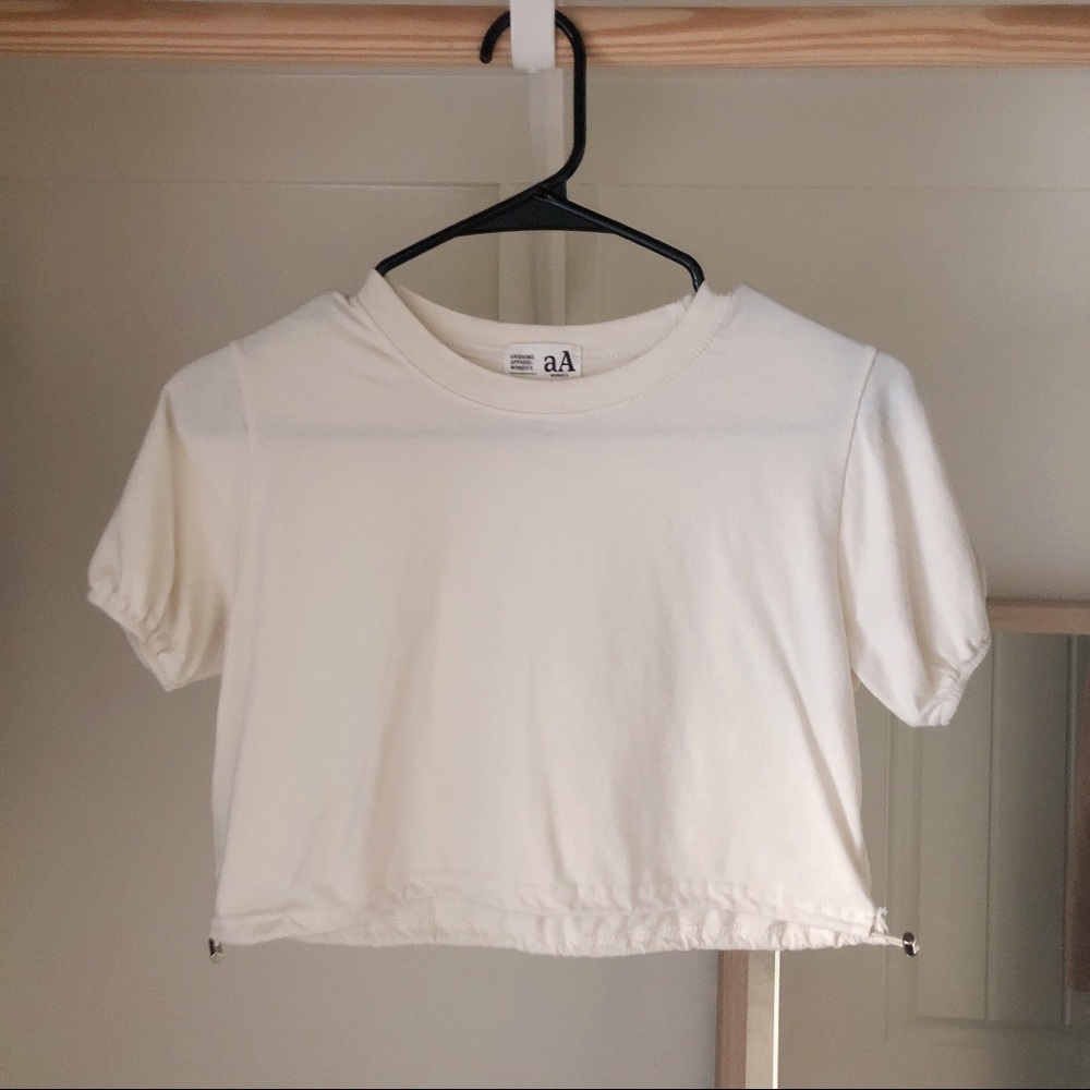 Drawstring Crop Top - Picture 3 of 4